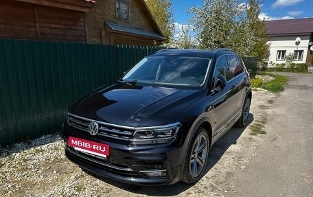 Volkswagen Tiguan II, 2019 год, 2 850 000 рублей, 2 фотография