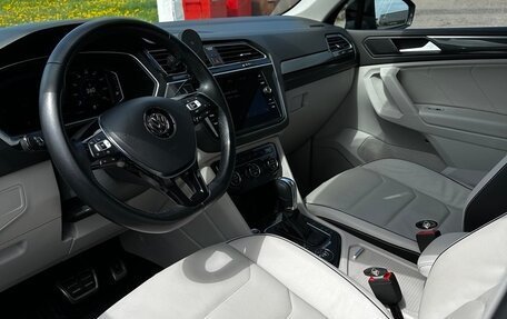 Volkswagen Tiguan II, 2019 год, 2 850 000 рублей, 16 фотография