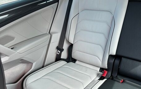 Volkswagen Tiguan II, 2019 год, 2 850 000 рублей, 14 фотография