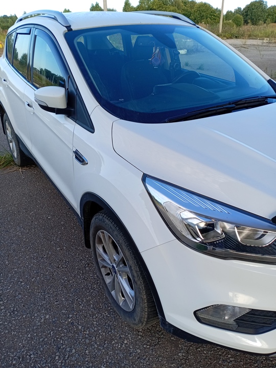 Ford Kuga II рестайлинг, 2019 год, 1 590 000 рублей, 5 фотография