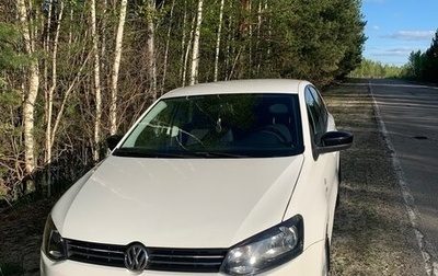 Volkswagen Polo VI (EU Market), 2013 год, 830 000 рублей, 1 фотография