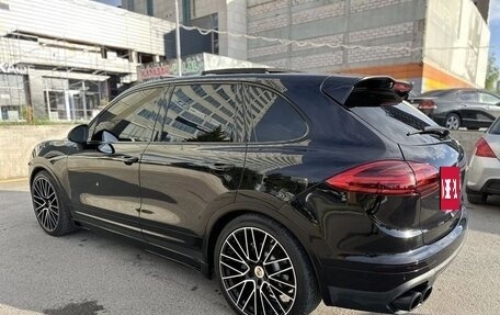 Porsche Cayenne III, 2010 год, 2 699 000 рублей, 3 фотография