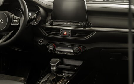 KIA Cerato IV, 2018 год, 1 595 000 рублей, 15 фотография