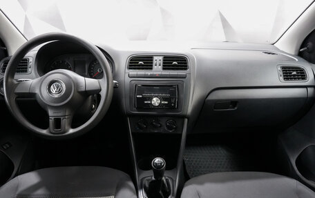 Volkswagen Polo VI (EU Market), 2015 год, 725 000 рублей, 10 фотография
