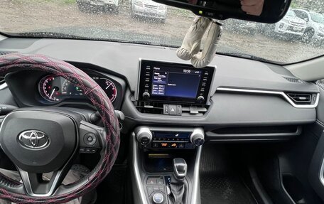 Toyota RAV4, 2019 год, 4 000 000 рублей, 2 фотография