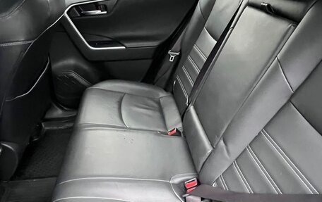 Toyota RAV4, 2019 год, 4 000 000 рублей, 7 фотография