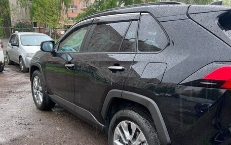 Toyota RAV4, 2019 год, 4 000 000 рублей, 17 фотография