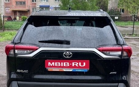 Toyota RAV4, 2019 год, 4 000 000 рублей, 13 фотография