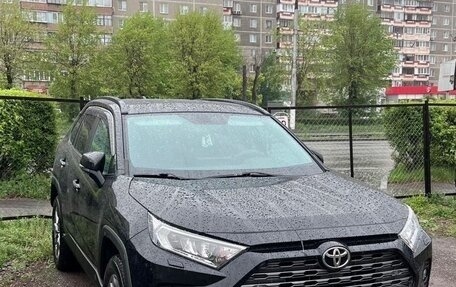 Toyota RAV4, 2019 год, 4 000 000 рублей, 15 фотография