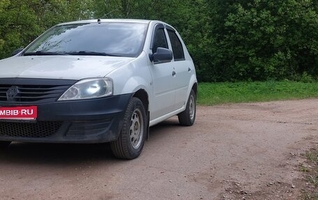 Renault Logan I, 2014 год, 280 000 рублей, 3 фотография