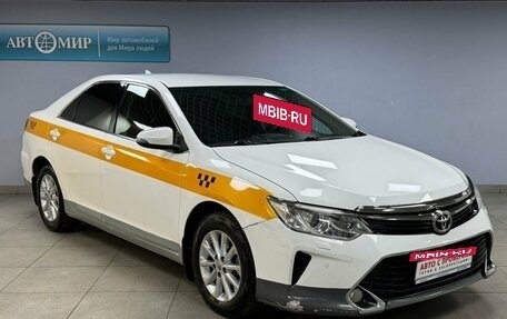 Toyota Camry, 2017 год, 1 883 000 рублей, 3 фотография