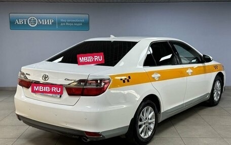 Toyota Camry, 2017 год, 1 883 000 рублей, 7 фотография
