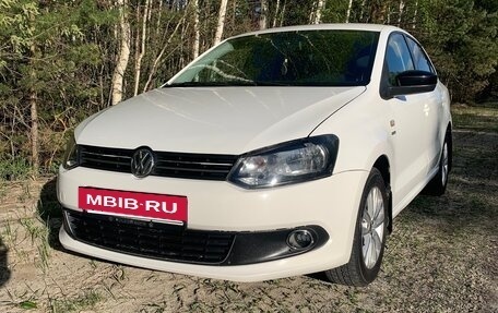 Volkswagen Polo VI (EU Market), 2013 год, 830 000 рублей, 14 фотография