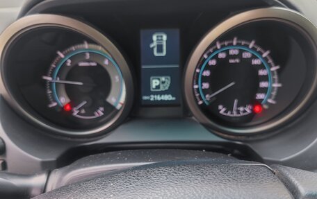 Toyota Land Cruiser Prado 150 рестайлинг 2, 2011 год, 2 500 000 рублей, 9 фотография