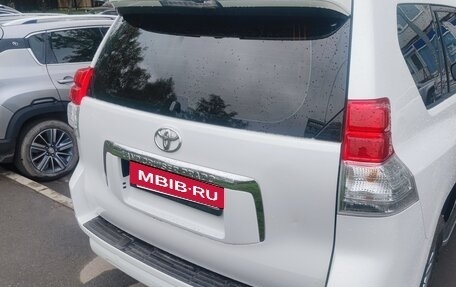 Toyota Land Cruiser Prado 150 рестайлинг 2, 2011 год, 2 500 000 рублей, 6 фотография