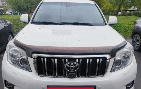 Toyota Land Cruiser Prado 150 рестайлинг 2, 2011 год, 2 500 000 рублей, 3 фотография