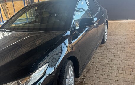 Toyota Camry, 2020 год, 3 400 000 рублей, 4 фотография