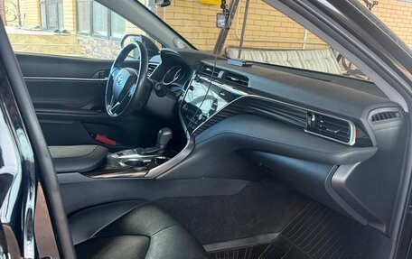 Toyota Camry, 2020 год, 3 400 000 рублей, 6 фотография