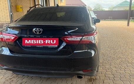 Toyota Camry, 2020 год, 3 400 000 рублей, 5 фотография
