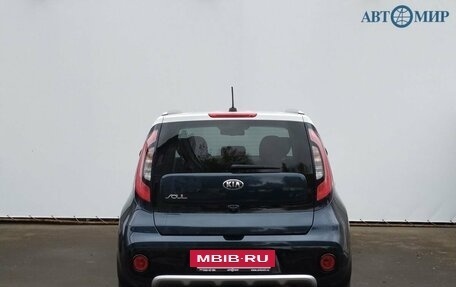 KIA Soul II рестайлинг, 2018 год, 1 760 000 рублей, 6 фотография