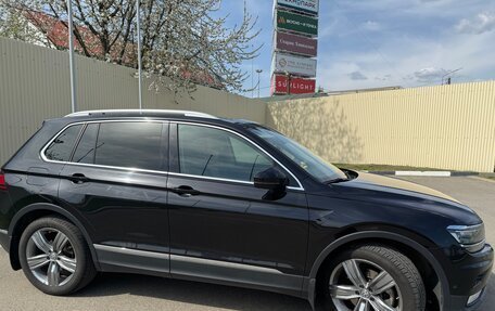 Volkswagen Tiguan II, 2017 год, 2 400 000 рублей, 4 фотография