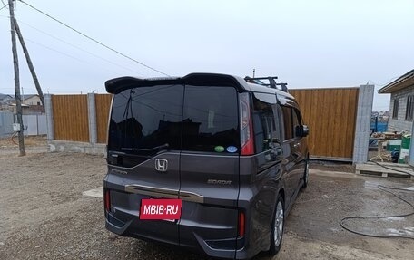 Honda Stepwgn IV, 2016 год, 1 850 000 рублей, 7 фотография