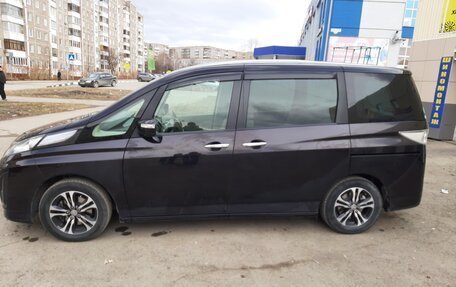 Mazda Biante, 2011 год, 1 500 000 рублей, 12 фотография