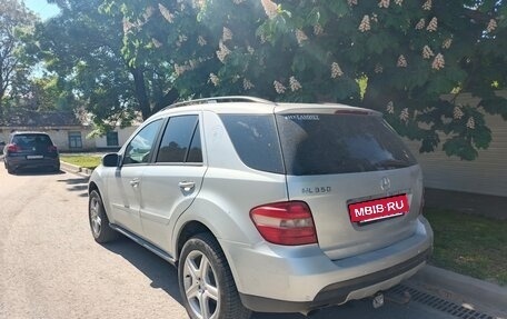 Mercedes-Benz M-Класс, 2005 год, 885 000 рублей, 3 фотография