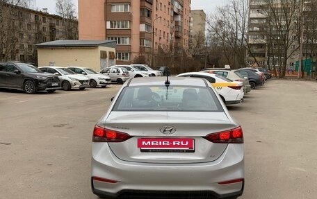 Hyundai Solaris II рестайлинг, 2019 год, 1 300 000 рублей, 4 фотография