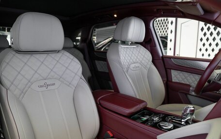 Bentley Bentayga I, 2021 год, 23 500 000 рублей, 16 фотография