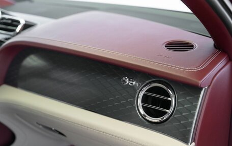 Bentley Bentayga I, 2021 год, 23 500 000 рублей, 15 фотография
