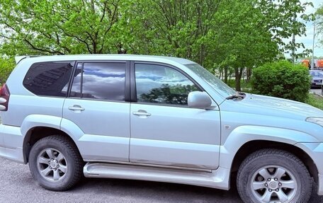 Toyota Land Cruiser Prado 120 рестайлинг, 2008 год, 2 000 000 рублей, 4 фотография