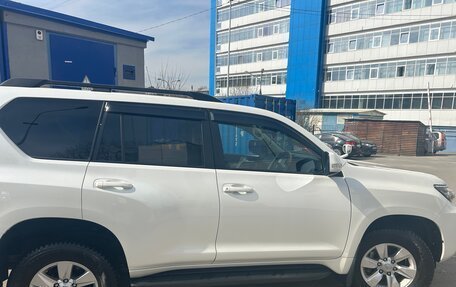Toyota Land Cruiser Prado 150 рестайлинг 2, 2019 год, 5 300 000 рублей, 12 фотография