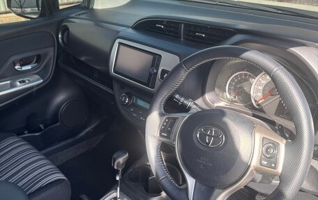 Toyota Vitz, 2014 год, 1 300 000 рублей, 6 фотография
