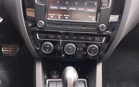 Volkswagen Jetta VI, 2017 год, 1 650 000 рублей, 8 фотография