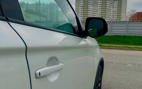 Mitsubishi Outlander III рестайлинг 3, 2021 год, 2 800 000 рублей, 34 фотография