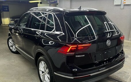 Volkswagen Tiguan II, 2017 год, 2 489 000 рублей, 19 фотография