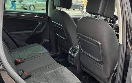 Volkswagen Tiguan II, 2017 год, 2 489 000 рублей, 33 фотография