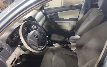 KIA Cerato I, 2005 год, 280 000 рублей, 8 фотография