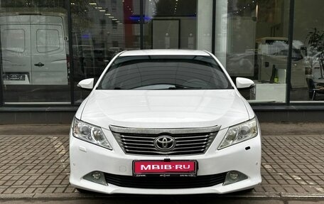 Toyota Camry, 2012 год, 1 570 000 рублей, 2 фотография