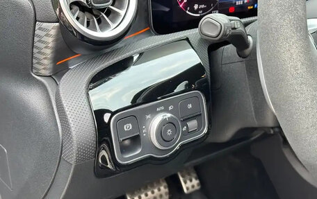 Mercedes-Benz A-Класс AMG, 2022 год, 3 820 013 рублей, 11 фотография
