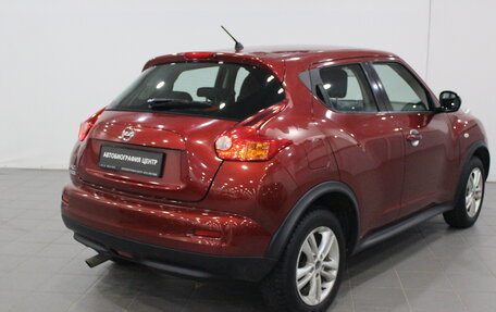 Nissan Juke II, 2011 год, 590 000 рублей, 2 фотография