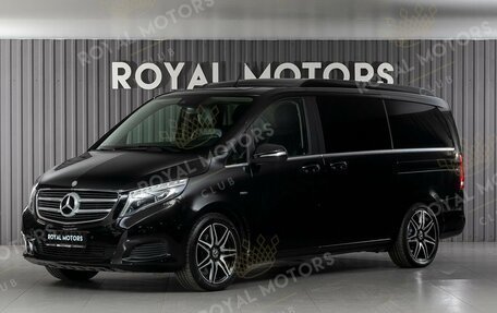 Mercedes-Benz V-Класс, 2014 год, 4 990 000 рублей, 2 фотография