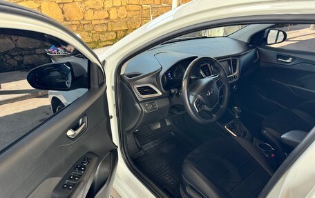 Hyundai Solaris II рестайлинг, 2019 год, 1 280 000 рублей, 13 фотография
