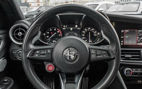 Alfa Romeo Giulia II, 2021 год, 3 547 000 рублей, 15 фотография