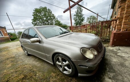 Mercedes-Benz C-Класс, 2004 год, 750 000 рублей, 2 фотография