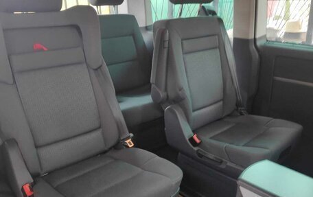 Volkswagen Multivan T5, 2008 год, 3 600 000 рублей, 15 фотография