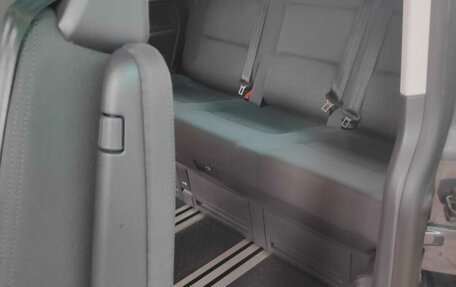 Volkswagen Multivan T5, 2008 год, 3 600 000 рублей, 17 фотография