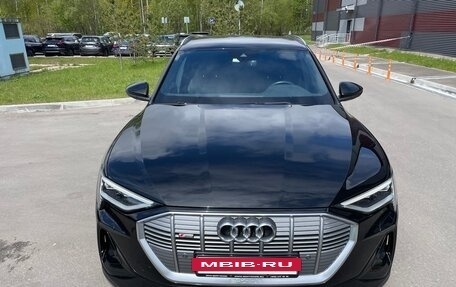 Audi e-tron I, 2020 год, 4 500 000 рублей, 2 фотография