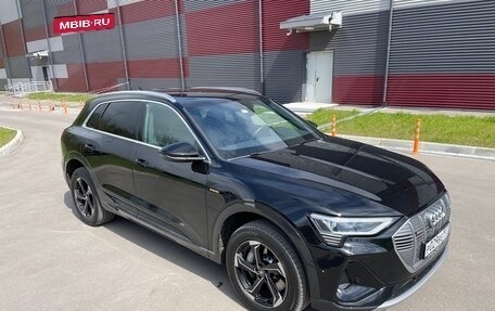 Audi e-tron I, 2020 год, 4 500 000 рублей, 4 фотография